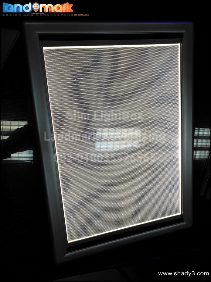 Slim Light Box With LED براويز مضيئة وتابلوهات مضيئة لاند مارك للاعلان 